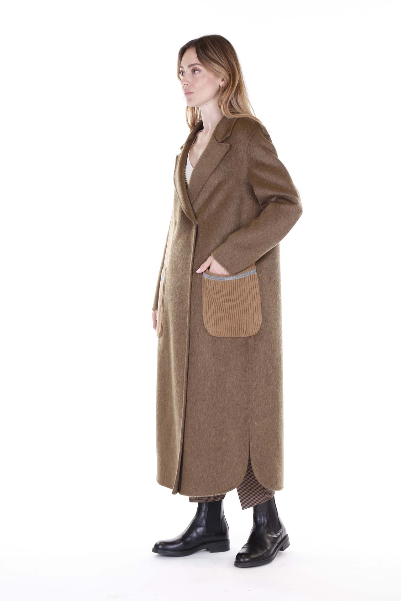 Fabiana Filippi, Cappotto
